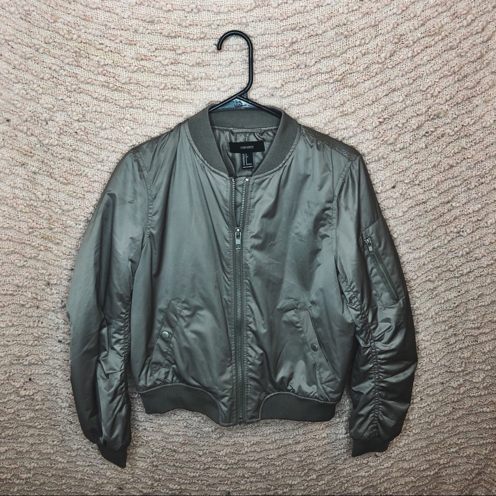 FOREST GREEN BOMBER JACKET
